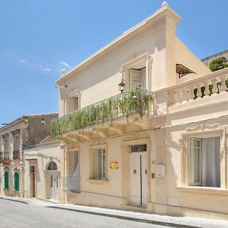 A Marchisa -Noto- Aparthotel Eksteriør bilde